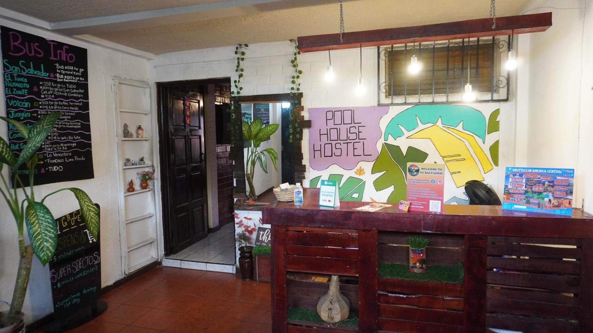 Pool House Hostel Santa Ana Bagian luar foto